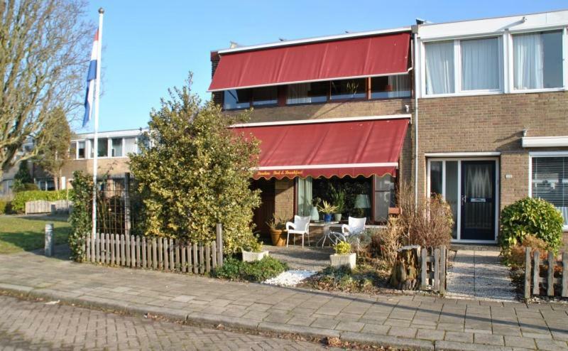 Bordine Guesthouse Leeuwarden Dış mekan fotoğraf